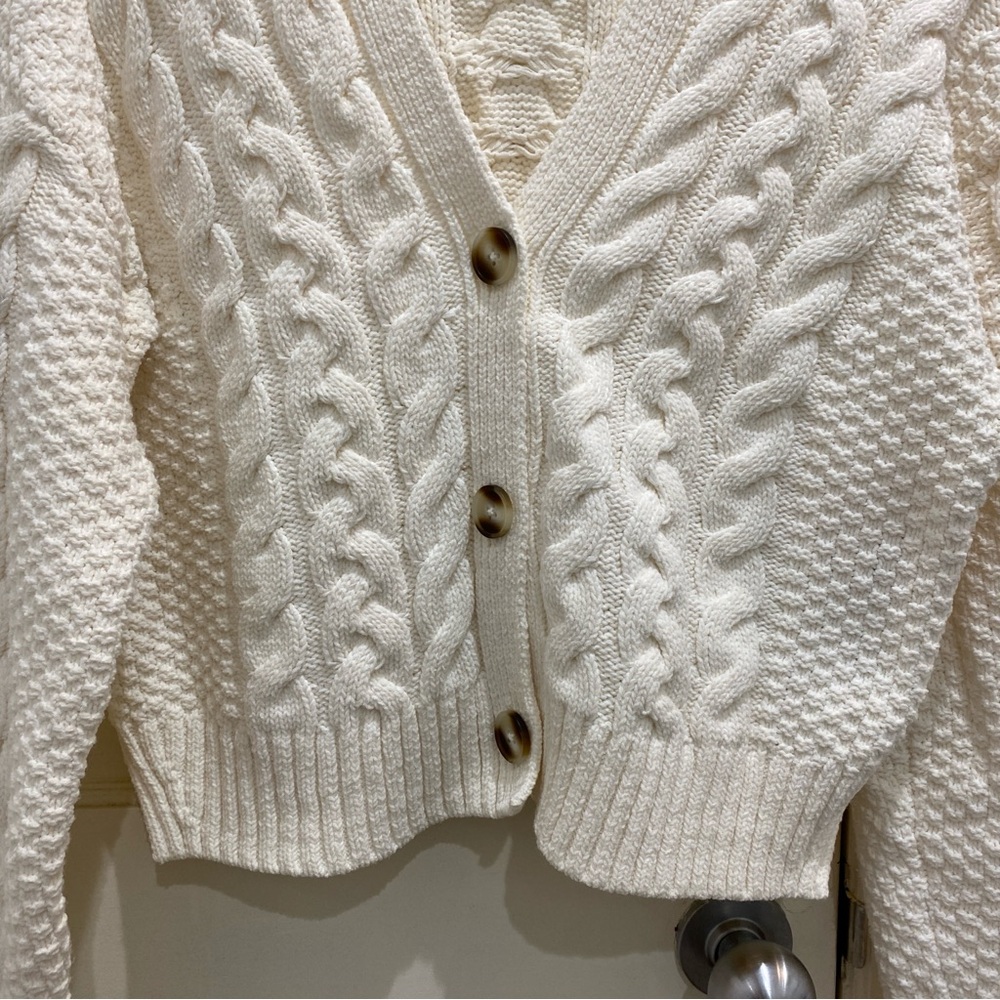 Abercrombie cable knit cardigan - Picture 3 of 6